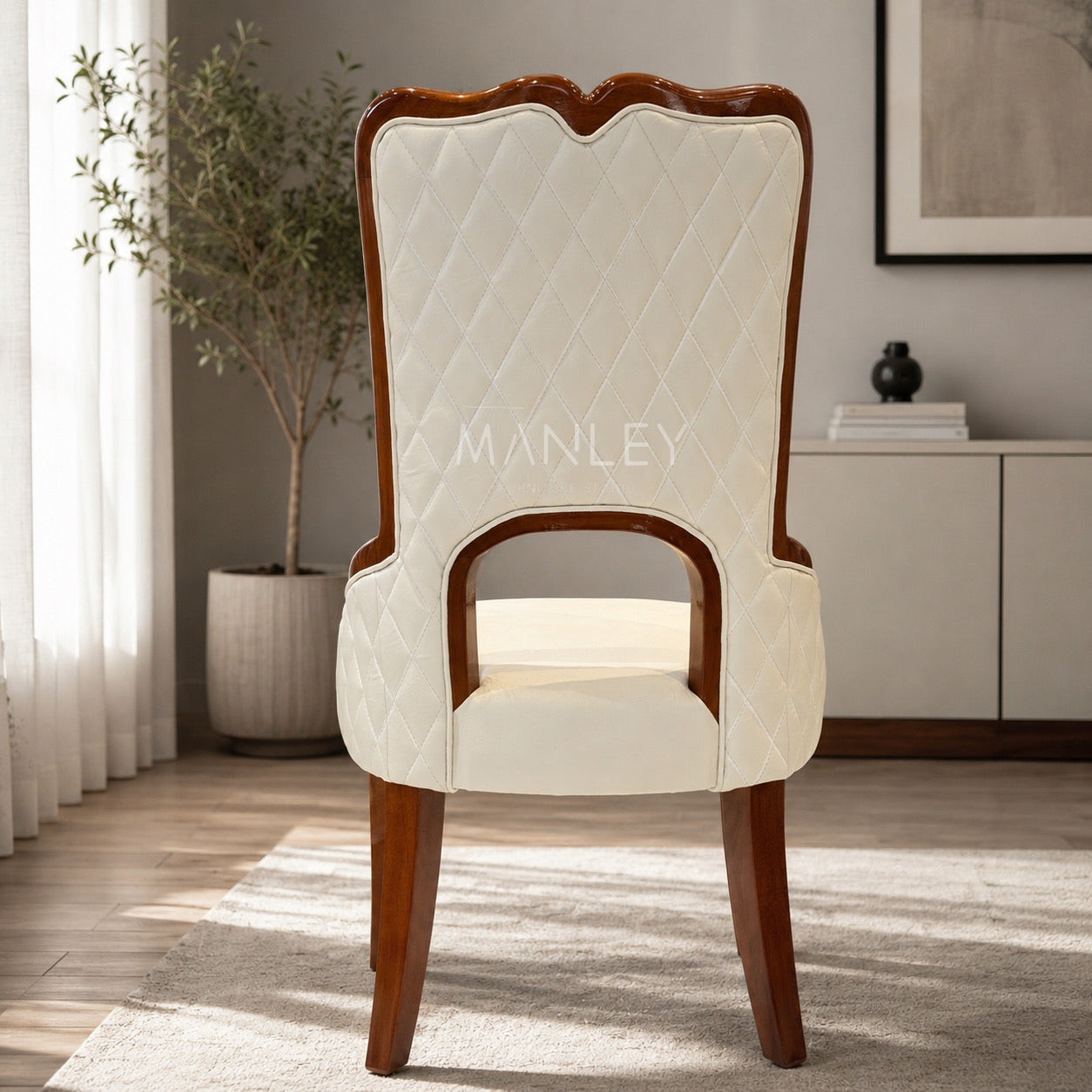 ECHO CHAIR
