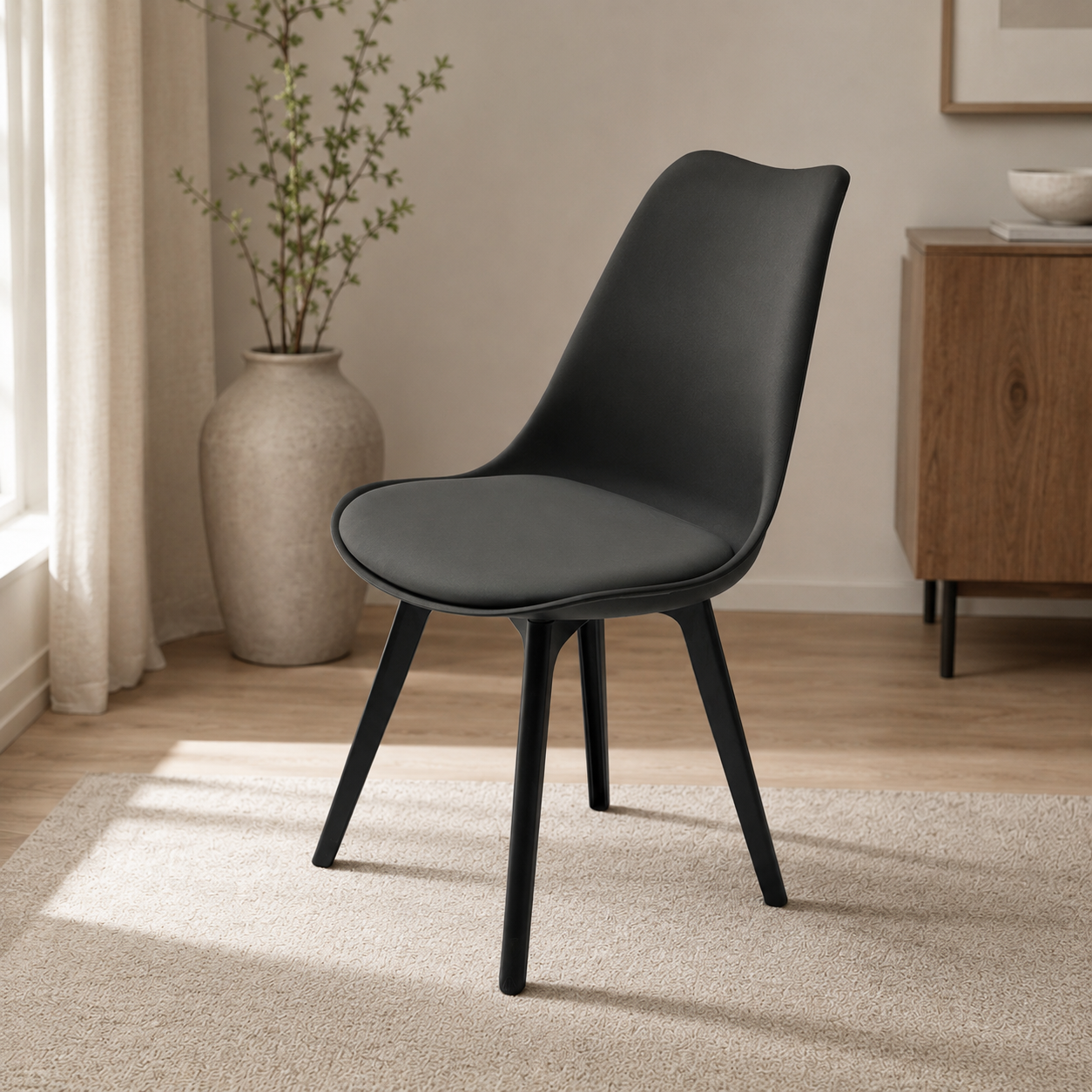 SLEEN FIBRE SITOUT CHAIR | WITH CUSHION | BLACK