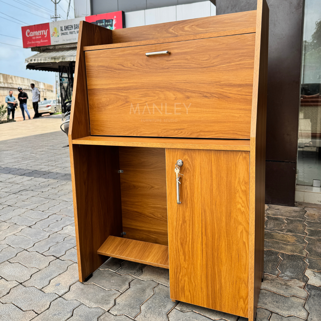 EASE STUDY TABLE | PARTICLE BOARD