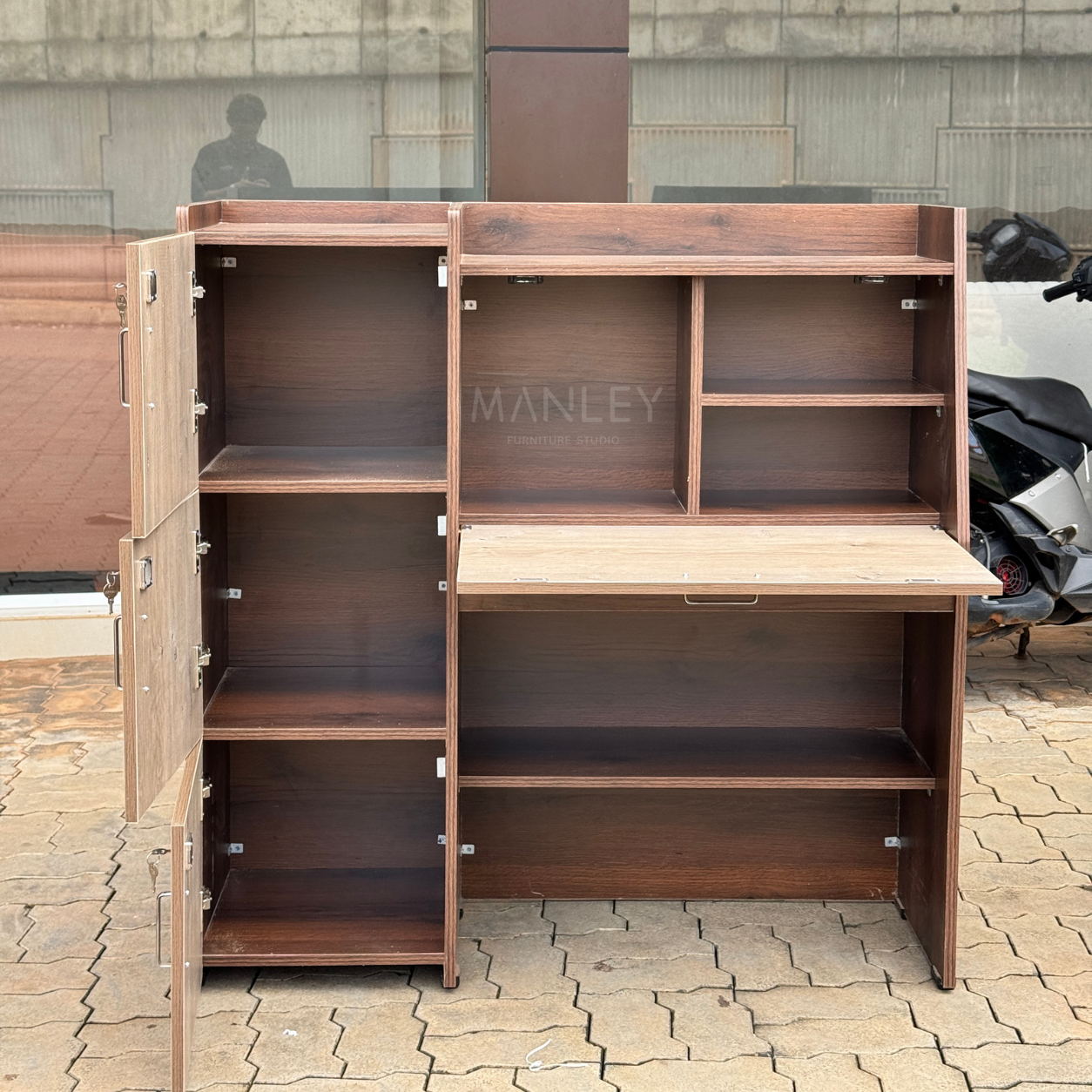 SCHOLAR STUDY TABLE | PARTICLE BOARD