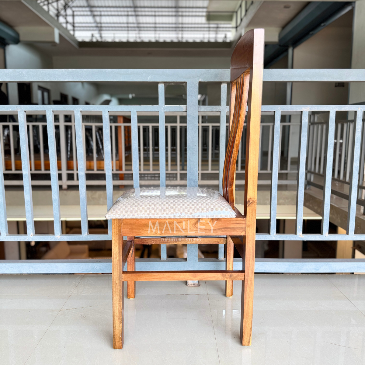 ZIYON DINING CHAIR | ACACIA WOOD WITH CUSHION