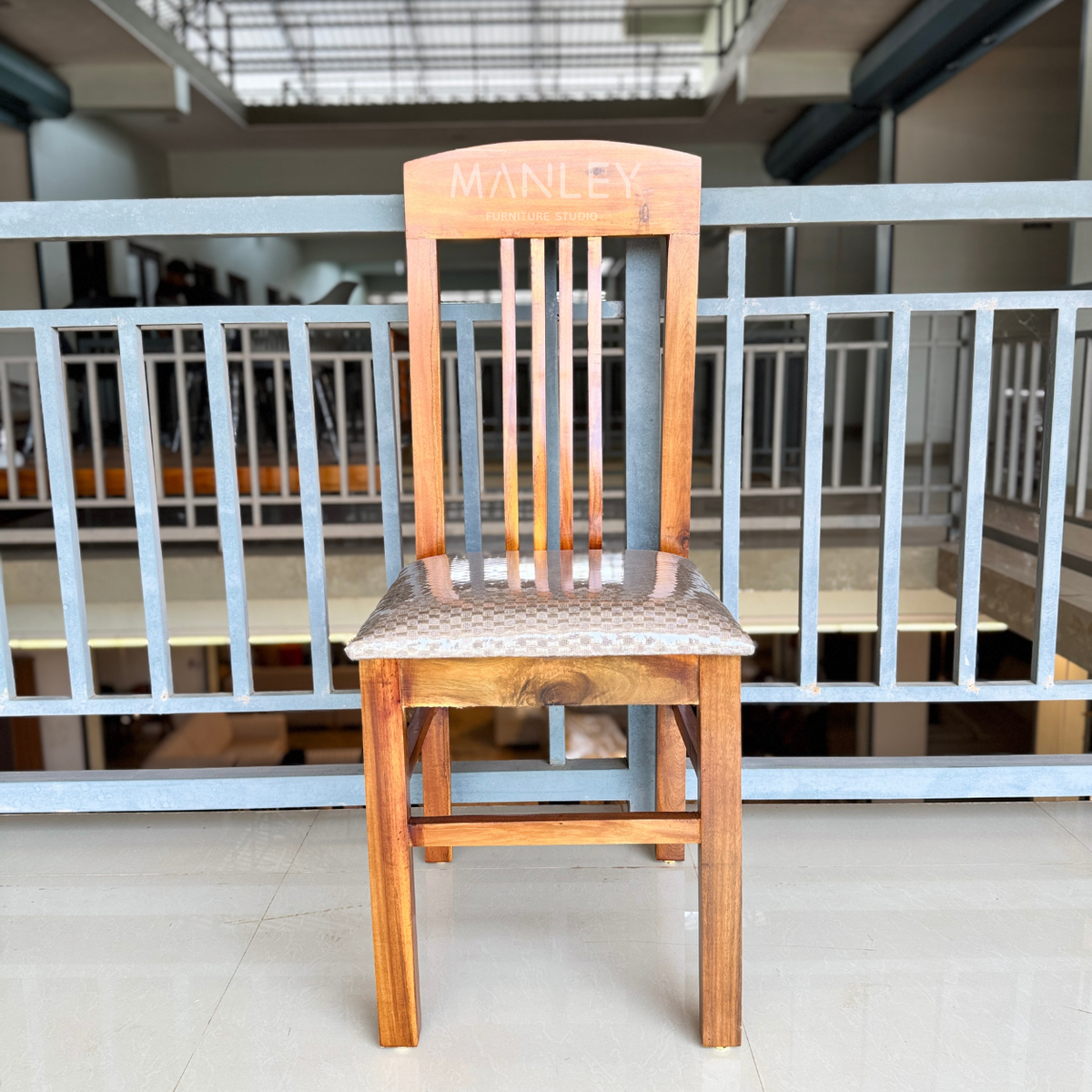 ZIYON DINING CHAIR | ACACIA WOOD WITH CUSHION