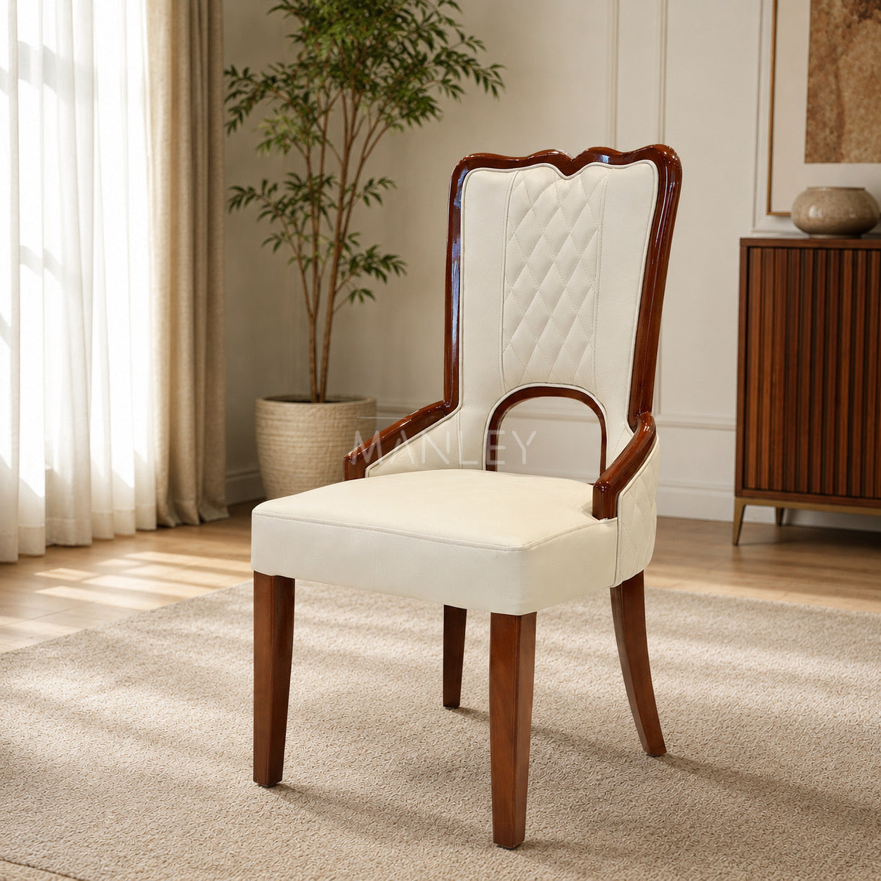 ECHO CHAIR