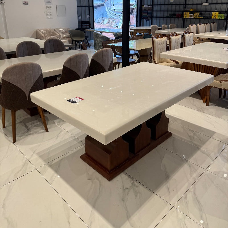Pullers- dining