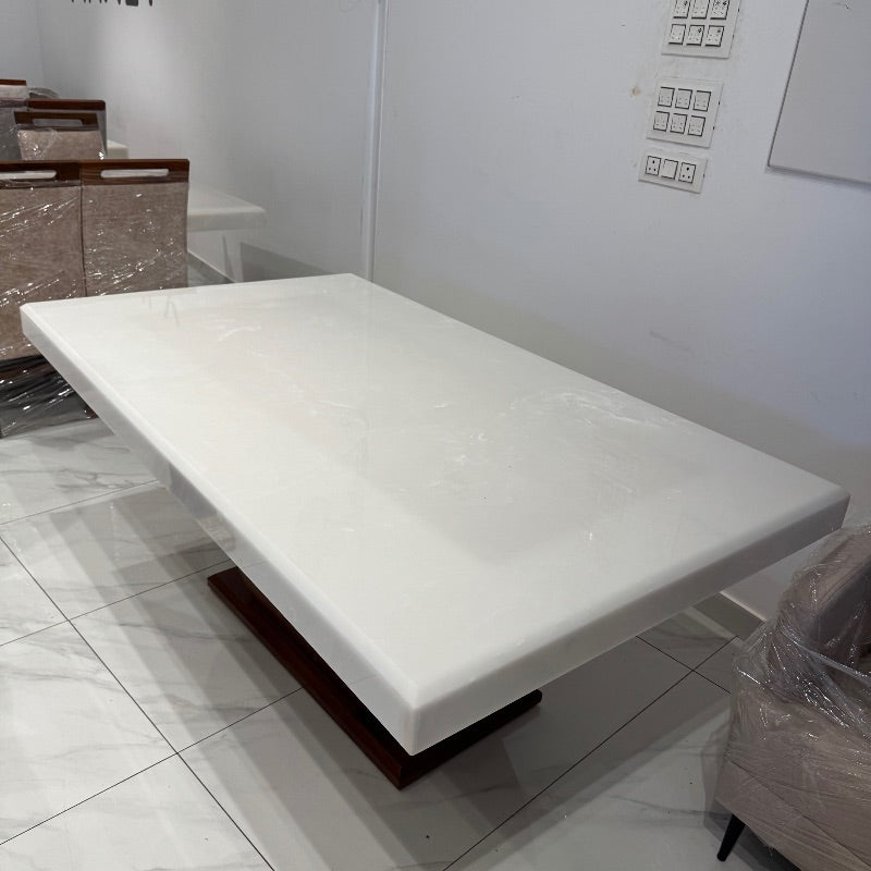 Manley Dining Table – Premium Quality Dining Furniture