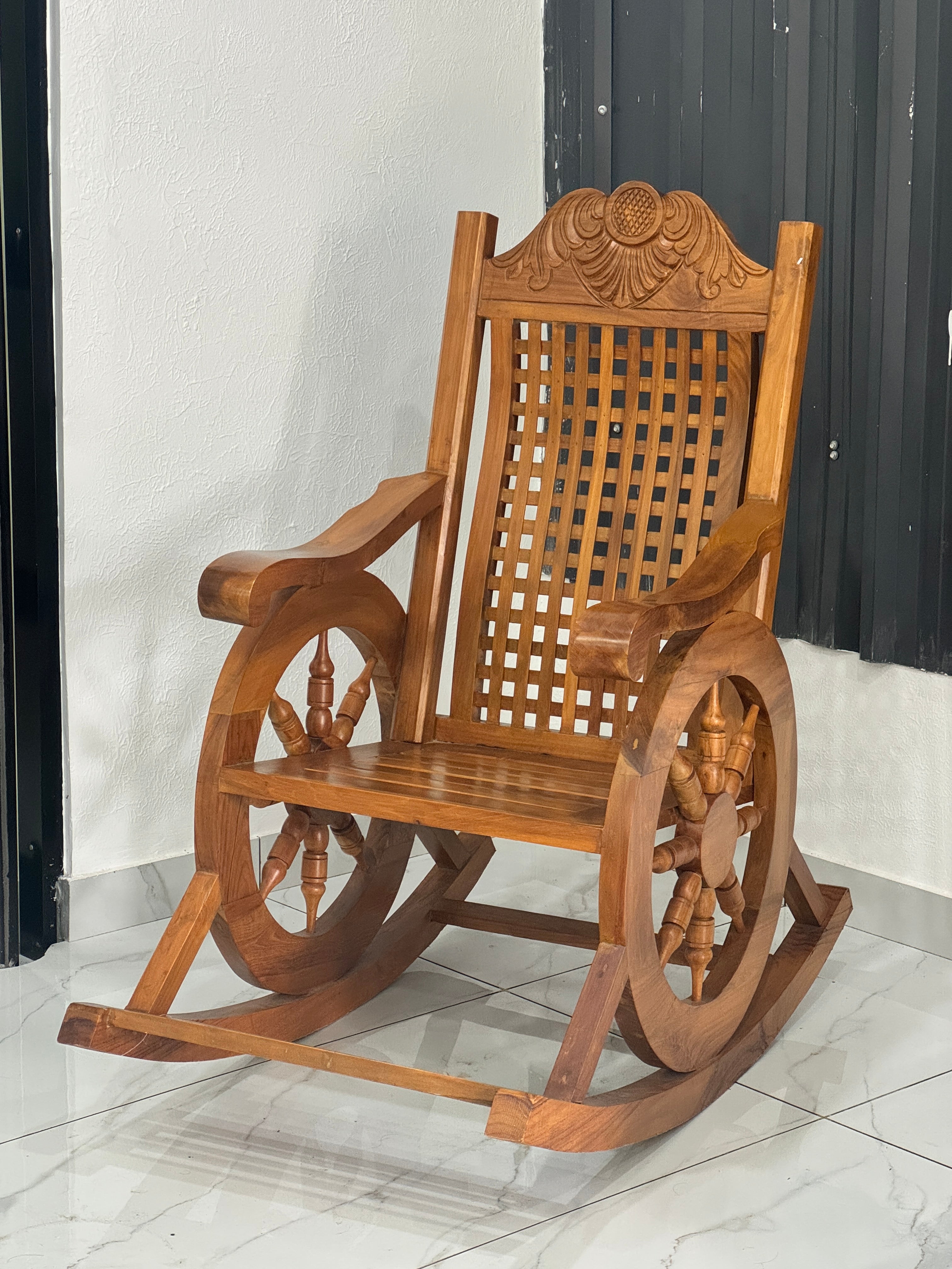 ROYAL EASY CHAIR | SOLID TEAK WOOD | 80-MONTH WARRANTY