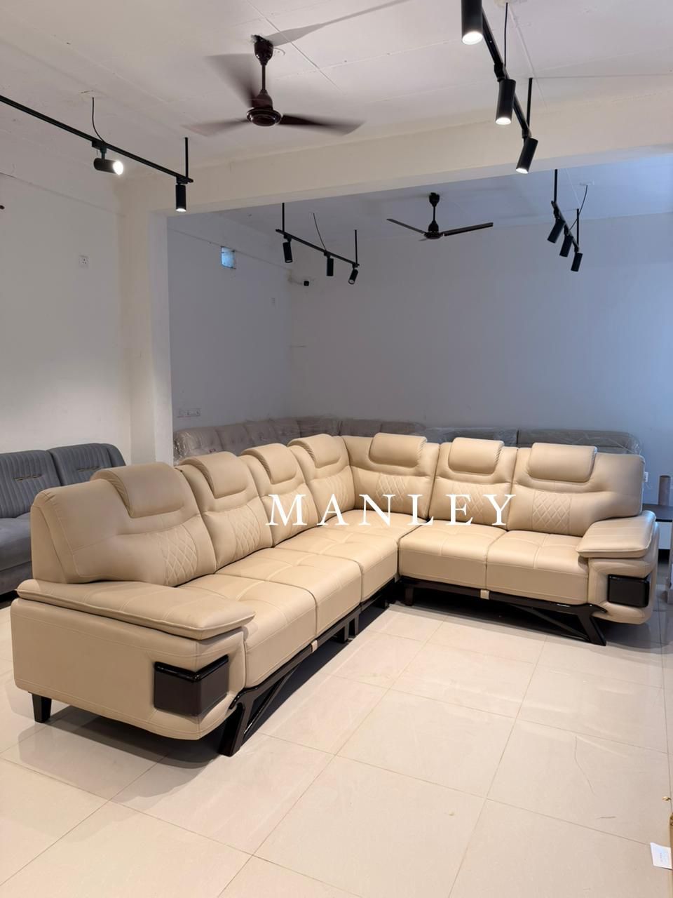 Hilder Corner Sofa | Fabric & Wood Frame | Off White