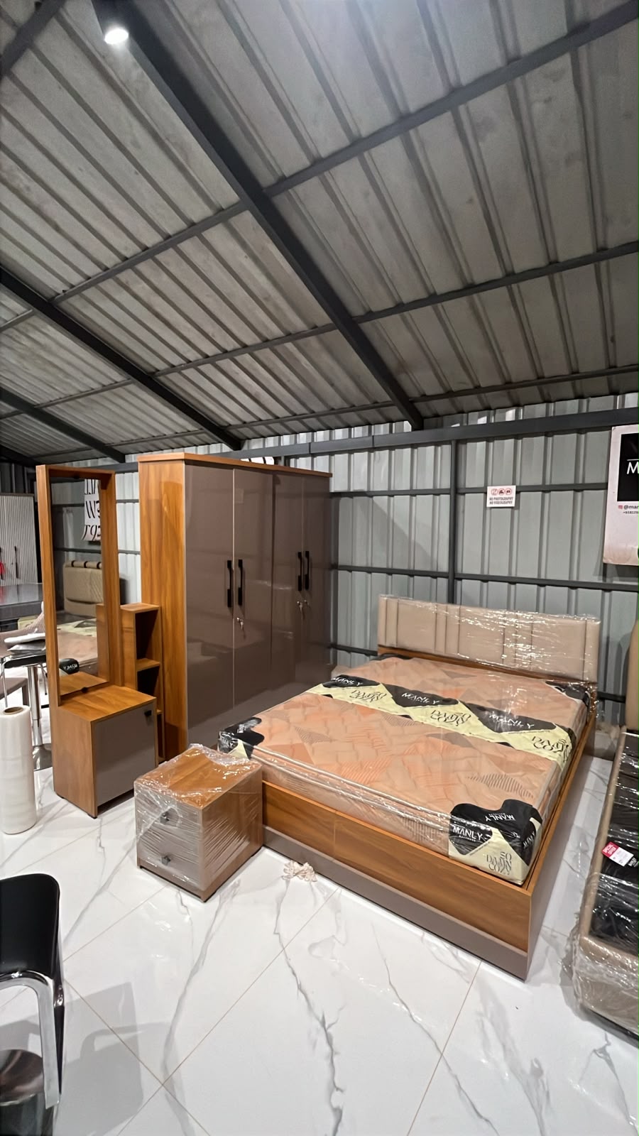 SPYDER UV 4-DOOR BEDROOM SET | PARTICLE BOARD & UV BOARD DOORS | DARK BEIGE